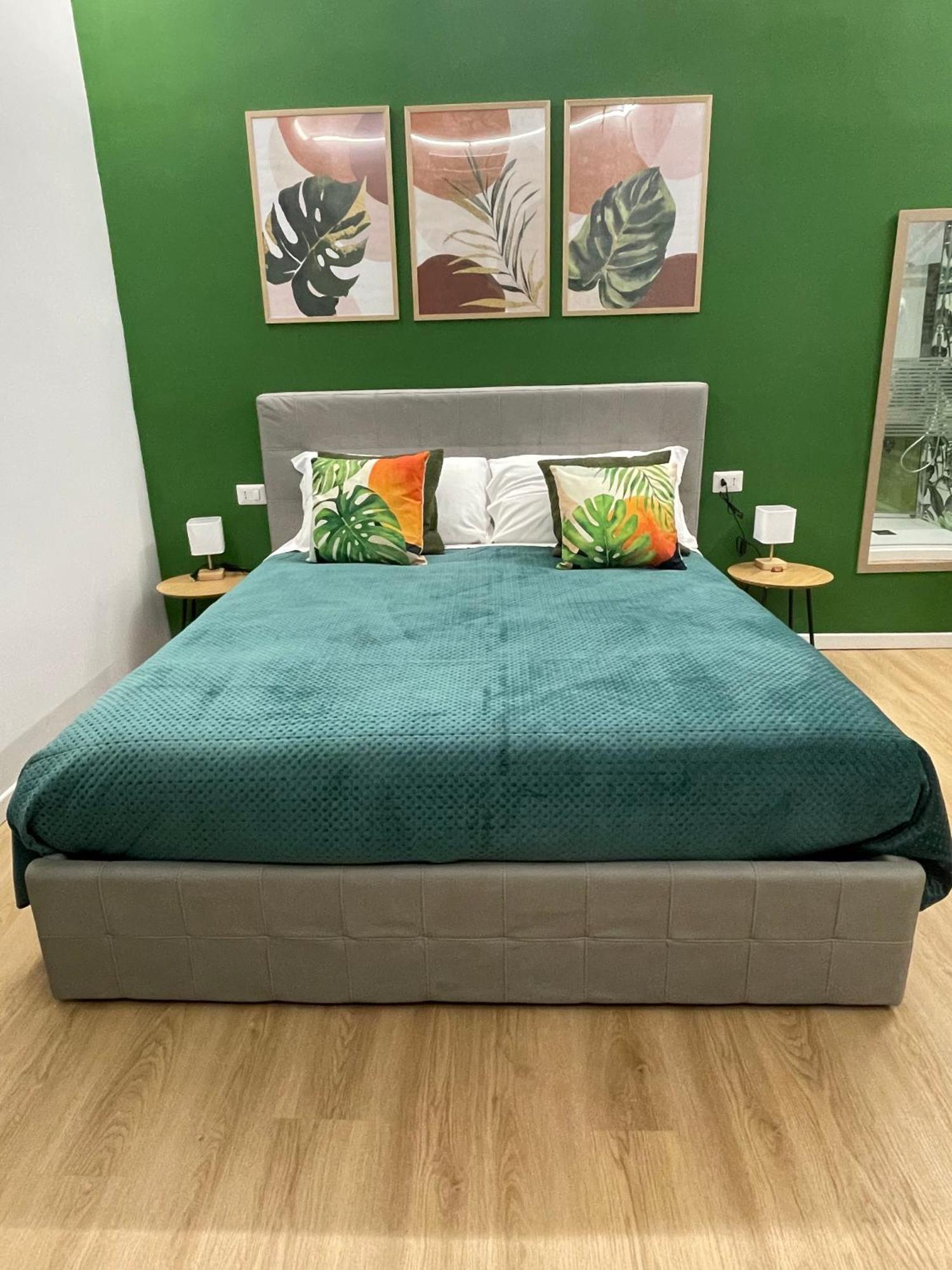 Vomero And Deluxe Bed & Breakfast Napoli